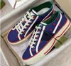 Tennis 1977 Sneaker con stampa Scarpa con striscia Web verde e rossa Luxurys Low-Top Lace Up Classiche sneakers con griglia in cellulosa Designer Scarpe casual njhy00002