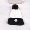 Dames cadeau seau hommes casquette nouveaux chapeaux de créateur bonnet mode femmes chaud hiver bonnet grande fausse fourrure Pom Poms Bobble H s