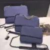 Tasarımcı Çanta 19 Çanta Kadın Crossbody Dicky0750b Lüks Zincir Omuz Çanta Çanta Messenger Orijinal Deri Çantalar Moda Debriyaj Zarfı Kadınlar Asma