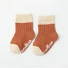 Çocuk SOCKS Bebek çorapları Sonbahar ve kış pamuk doğumlu erkek kızlar gevşek tutkal saçmalıklar 231007