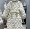 2023 Inverno mi-u-m Nuovo piumino da donna di media lunghezza moda cintura sottile piumino cintura cappotto caldo