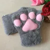 Guanti a cinque dita 1 paio Guanti adorabili in peluche con zampa di gatto Guanti invernali caldi senza dita Guanti da donna con zampa d'orso soffici Guanti mezze dita Guanti regali 231007