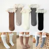 Chaussettes pour enfants Bébé Filles Genou Haute Longue Doux Coton Dentelle Trucs Princesse Enfants Chaussette À Volants 08 Ans Jambières Fille Mignonne 231007