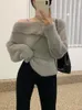 女性のセーター韓国公式ウェブサイト2023ウィンターファッション不規則なクロスオフショルダー模倣ミンクセーター服