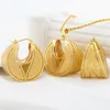 Pendientes de collar Juego de joyas chapadas de oro de 18 quilates para mujeres Dubai Boda de bodas Novias Cobre y Accesorio de lujo africano