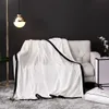 Tillbehör Ny mode Top HotSelling Brand Designer Flanell Coral Fleece Bed Filte Soft Velvet Bed Bead Plush Fluffy Vintage Decorative
