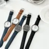 Montres-bracelets 2023 Hommes Casual Sport Montres PU Cuir Bande Quartz Montre Numéro Cadran Liquidation Vente Drop