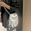 女性用のブランドタッセルチェストバッグ高品質のPUウエストバッグファッションクロスボディバッグデザイナーファニーパックレディースショルダーバッグ