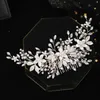 Fermagli per capelli Barrette Colore argento Pettine per fiori Gioielli Ragazze Fatti a mano in lega Perla Tornante Diademi nuziali Accessorio per matrimonio 231009