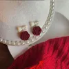 Studörhängen vintage sammet rose fjäril droppe för kvinnor söt imitation pärla pärlor blommor party bröllop smycken gåvor