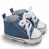 Premiers marcheurs bébé chaussures garçons filles classique toile baskets décontractées né Star Walker enfant en bas âge semelle souple antidérapant marche 231007