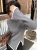 Kvinnors tröjor kontrasterande färger Slim Woman Sweater Pullover Turtleneck Flare Sleeve Jumper Autumn Winter Side Slit Elegant Chic Sticked Top 231009