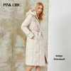 Trench da donna ROSA CHIC 2023 Inverno lungo addensare donna Piumini Cintura classica calda con cappuccio Bottone Casual Parka W6629