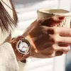 Armbandsur kvinnor tittar på neutral personlighet enkel armbandsurnurn handled delikat unikt ihåliga zegarek damski relogio feminino