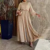 Abbigliamento etnico Banco speciale Jilbab Abito da donna musulmana Adulto Leggero raso elasticizzato Poliestere Casual Abaya Ramadan