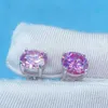 Geçti Test 925 STERLING Gümüş 1CT 2CT Yuvarlak Pembe Moissanite Elmas Küpe Çıtaları Erkekler İçin Kadınlar Kadınlar İçin Güzel Hediye Arkadaşlar İçin Güzel Hediye