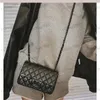CF Fashion Womens Counter Bag 25cm Love Leater Black Hardware Metal Buckle Luxury Luxury Hand Handsse Chain Crossbody Bag Bag Makeup Sacoche Card Acags