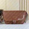 Erkekler Moda Günlük Tasarım Lüks Nano Montsouris Çanta Eşekçi Çanta Crossbody Omuz Çantası Kezleri Çanta Üst Ayna Kalitesi M23097 POUCH CURSE