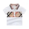 キッズファッションTシャツ新しい到着短袖Tシャツ男の子の女の子の子供のカジュアルレターベアパターンTシャツPLOVERドロップDE