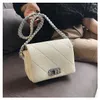 Bolsas de ombro Mulheres Hobo-bag Feminino Clutch Design Designer Womens Handbag Leather Messenger