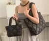 2 szt./Set Quilded Tote Bag for Women torebki Projektantka Weekendowa torba Lekka nylonowa puchnięta torby na ramię na ramię