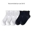 Femmes chaussettes 5 paires noir blanc décontracté mode froufrous à volants court Tube goutte