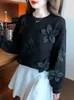Kvinnors hoodies tung industri pärlor blommor applikationer tröjor kvinnor förlorar avslappnade överdimensionerade toppar svarta tröjor hösten vinter varma drag