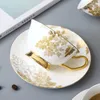 Neuankömmling erstklassige Knochenporzellan-Kaffeetassen Vintage-Keramiktassen mit Aufglasur, fortschrittliche Teetassen und Untertassen-Sets, luxuriöse Geschenke