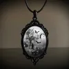 Naszyjniki wiszące gotycki cmentarz nietoperzy Dzielenie dla kobiet Man Fashion Witch Akcesoria biżuterii Prezent Cmentarz szklany szklany łańcuch liny Choker x1009