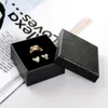 Enkel Seven 6 36 32 3cm Classic Black Jewelry Ring Box Special Pappersarmband BOOLING BOX Festival Pendant Display med Sponge288i