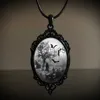 Naszyjniki wiszące gotycki cmentarz nietoperzy Dzielenie dla kobiet Man Fashion Witch Akcesoria biżuterii Prezent Cmentarz szklany szklany łańcuch liny Choker x1009