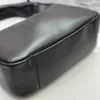 Miui Маленькая сумка подмышками Wander Leather Hobo Женские мужские сумки Роскошная дизайнерская сумка через плечо из натуральной кожи Сумочка на слинге для девочек