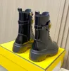 2024 buty Martin Designer Boots Buty motocyklowe moda Chelsea buty kobieta luksusowe buty czarny skórzany klin koronkowy okrągły liter