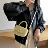 Schoudertassen High End Sense Niche Draagbare kleine vierkante tas voor dames Handtas Nieuwe lichte luxe enkele schouder Crossbody textuur Dames