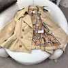 Luxury 5A Womens Jacket Short Trench Designer Kvinna Windbreaker Jackets Coat Outwears Female Autumn Winter Tops Size S-L