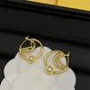 Projektant luksusowych marki Projektanci Pierścień Stud Ear Geometryczne okrągłe klasyczne kobiety Pearl Pears Earring Party Wedding Party Jewerlry Hoop Ear Studs
