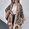 Kvinnors päls faux 2023 vinter tjock varm poncho krage cape coat kvinnor vintage leopard tröja kofta kvinnlig batwing hylsa sjal 231009