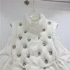 Kamizelki damskie 2023 jesień zima kobiety krótka kamizelka bawełniana czarna biała moda perłowa z koralikami stojak na obroże bez rękawów ciepła kamizelka