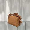 Moda Mini Venetas Bvbag 2023 Bolsa Damas Bolsas de asas Monedero Eather Tejido Pequeño Cuadrado Edición coreana Nube Loop Mano Botteega Cross Hombro Mujer K02J