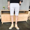 Мужские джинсы 2023, джинсовые шорты, рваные брюки пять четвертей, трендовые корейские версии, тонкие летние тонкие модели средней длины, свободные
