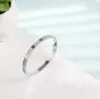 Bracciale rigido classico per amanti della moda placcato oro 18 carati con diamanti per le donne, ragazza, matrimonio, festa della mamma, gioielli, regali per le donne