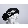 Береты Дельфин, роскошные женские тонкие шерстяные шапки в британском стиле, японский дикий жемчуг с бантом, черная кепка художника, зимняя шапка художника, шапки305c