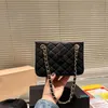 Clássico elegante moda bolsa doce legal e temperamento designer saco versão versátil axilas ombro bolsa feminina carteira