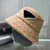 Designer Bucket Hats Mens Woman Winter Cotton Hat Luxury Fisher Sunhats Lovers Fedora Cap Märke F Cold Resistant Sticked Hat Berretto Beanie