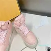 2023-plattform Dubbelhjul nylon sneakers kvinnor kvinnor för vita sneaker tränare tredubbla tjock botten lyx för rosa