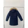パフ女性デザイナーカナディアングースミッドレングスバージョンパフジャケットダウンパーカー冬の厚い暖かいコートレディースウインドプルーフストリートウェア