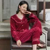 Vrouwen Nachtkleding 2 Stuks Velours Kanten Pyjama Set Herfst Winter Fluwelen Lingerie Vrouwen V-hals Pyjama Pak Femme Nachtkleding Thuis kleding