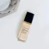 Futurist Aqua Brilliance Makeup Liquid Foundation 30 ml 4 kolory 1co 2co 1C1 1WO darmowe zakupy