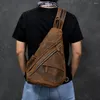 Sac à dos simple épaule sac à dos en cuir véritable poitrine packs d'équitation en plein air pour motard hommes mâle fronde S vache