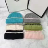 Bonnets de haute qualité pour femmes et hommes, chapeaux de styliste, casquette chaude d'hiver, cadeaux pour Couple, 25152